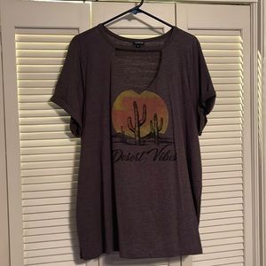 Torrid Choker Tee NWOT!!